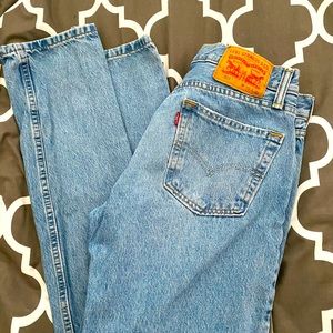 29x32 Levi Strauss Jeans